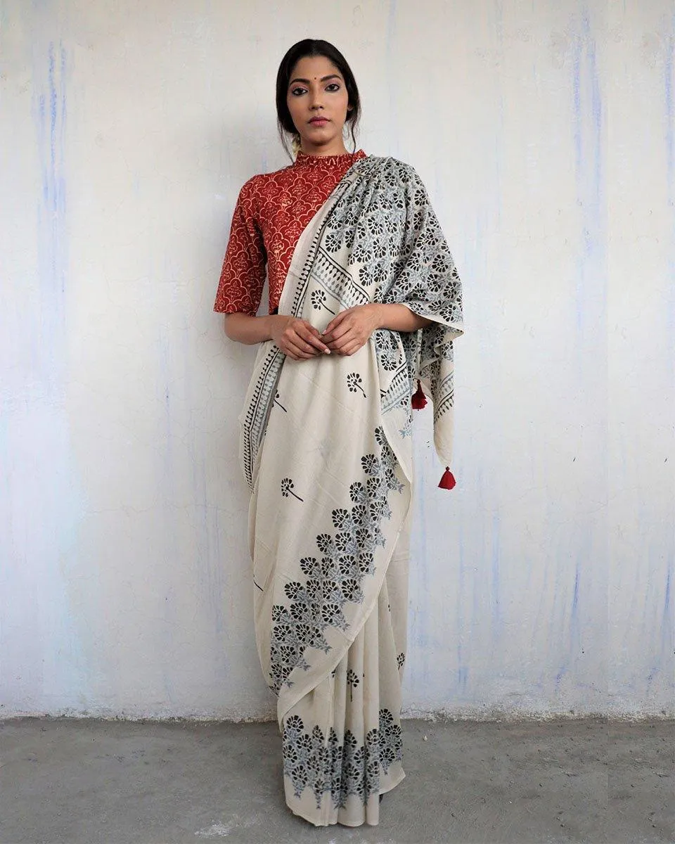 Ivory Grey Block Printed Cotton Mul Saree - God