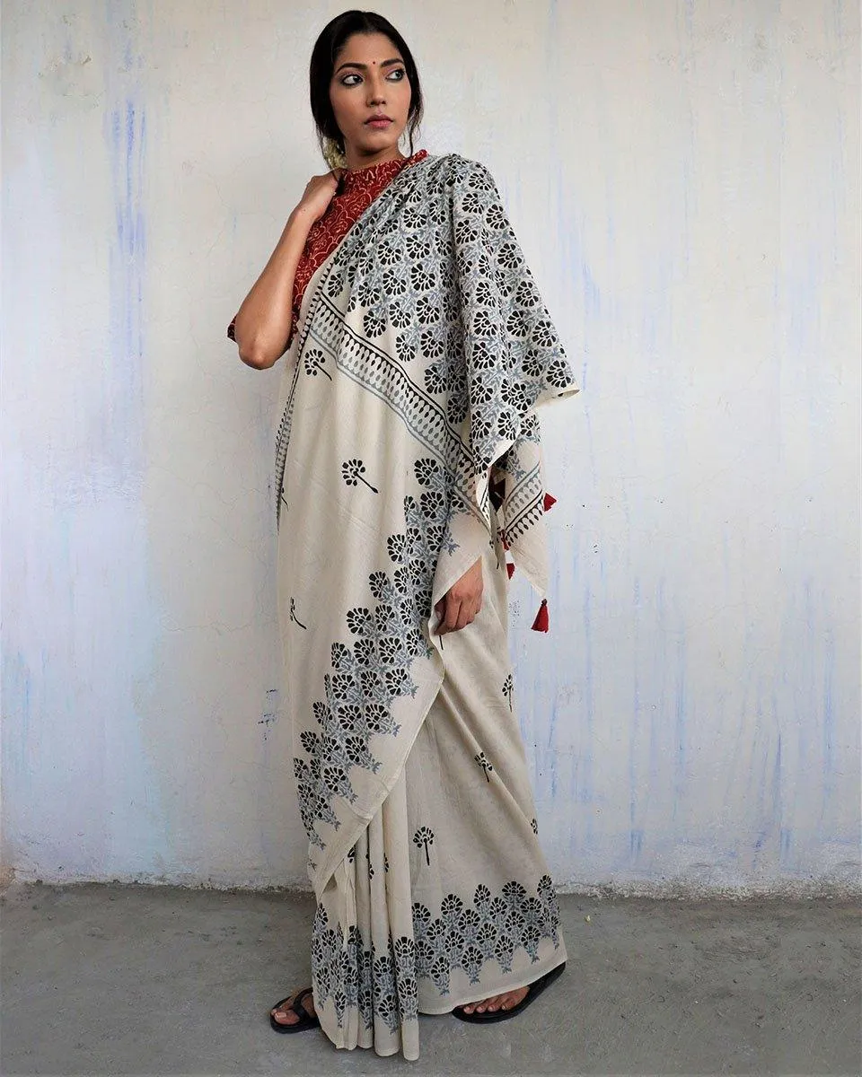 Ivory Grey Block Printed Cotton Mul Saree - God