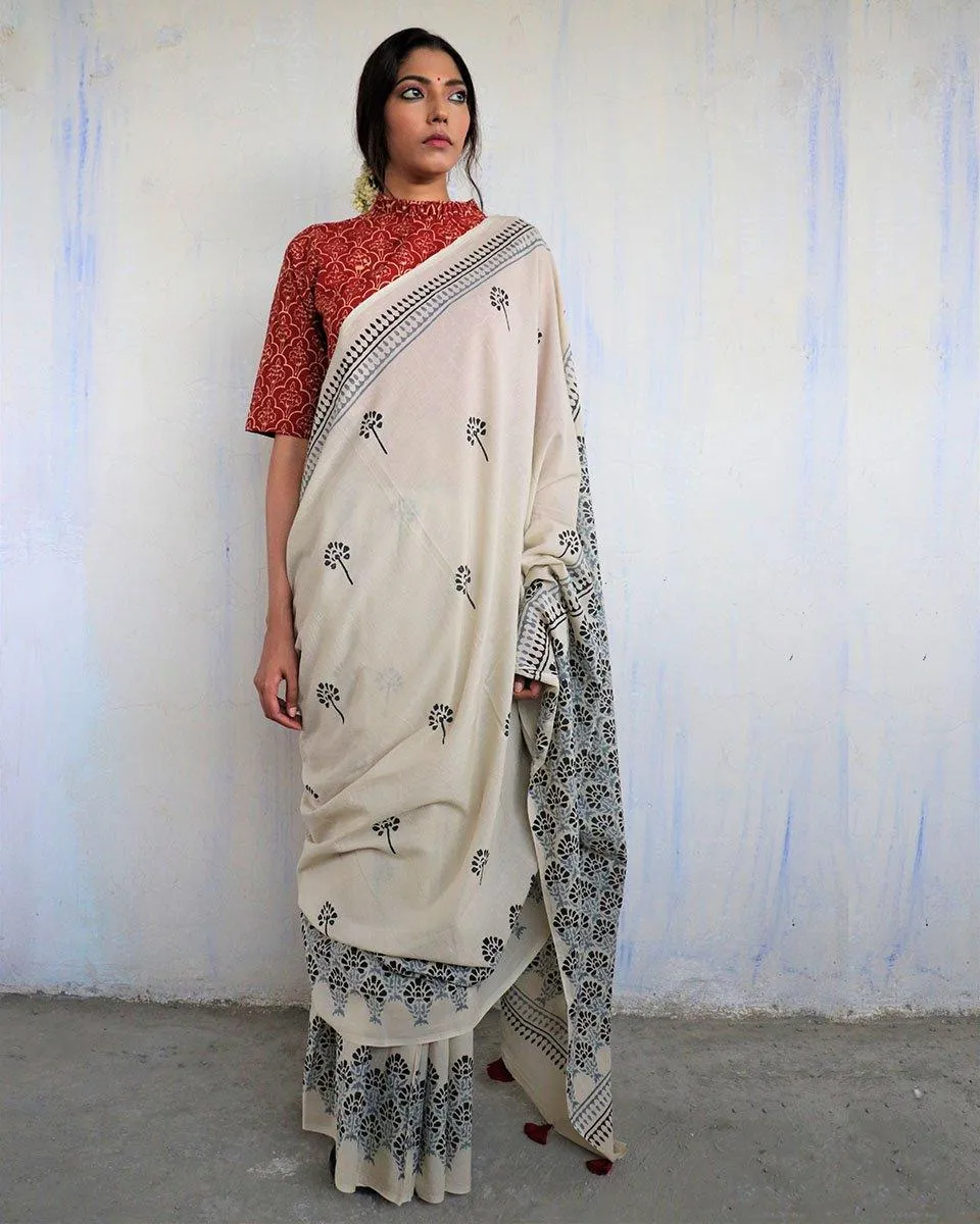 Ivory Grey Block Printed Cotton Mul Saree - God