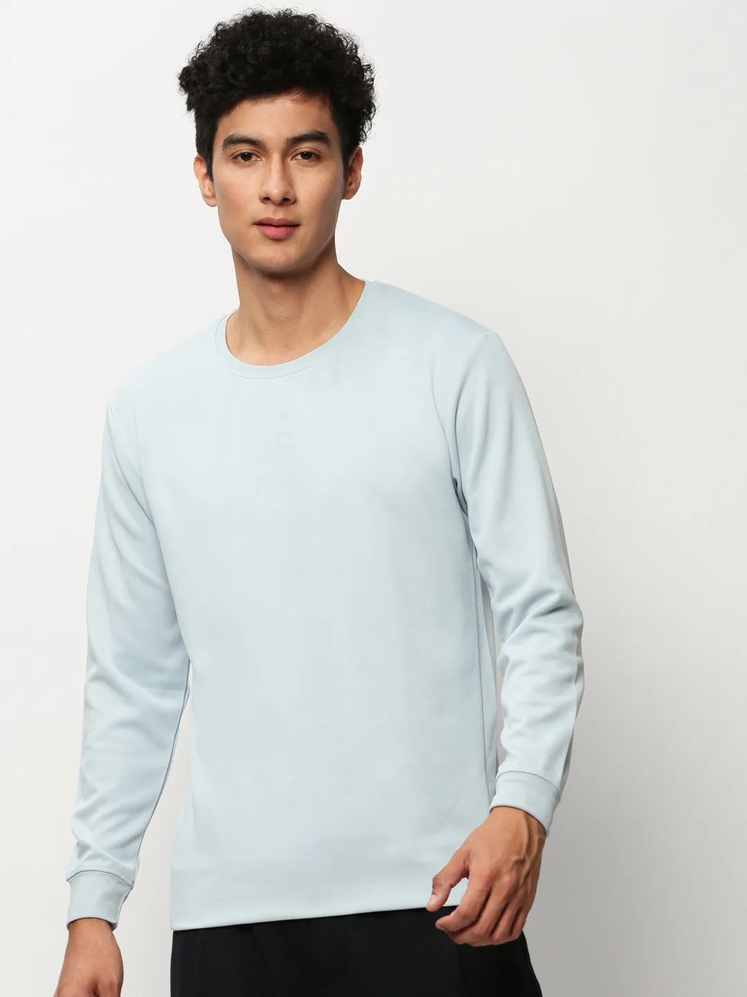 Men Blue Solid Casual Sweatshirts